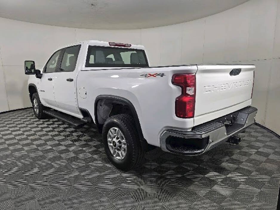 Used 2024 Chevrolet Silverado 2500 W/T w/ WT Fleet Convenience Package AWD/4WD image 5