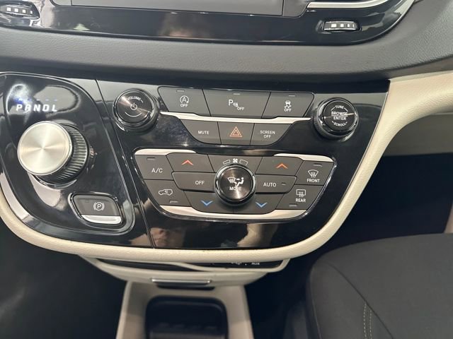 Used 2019 Chrysler Pacifica Touring Plus w/ Tire & Wheel Group image 24