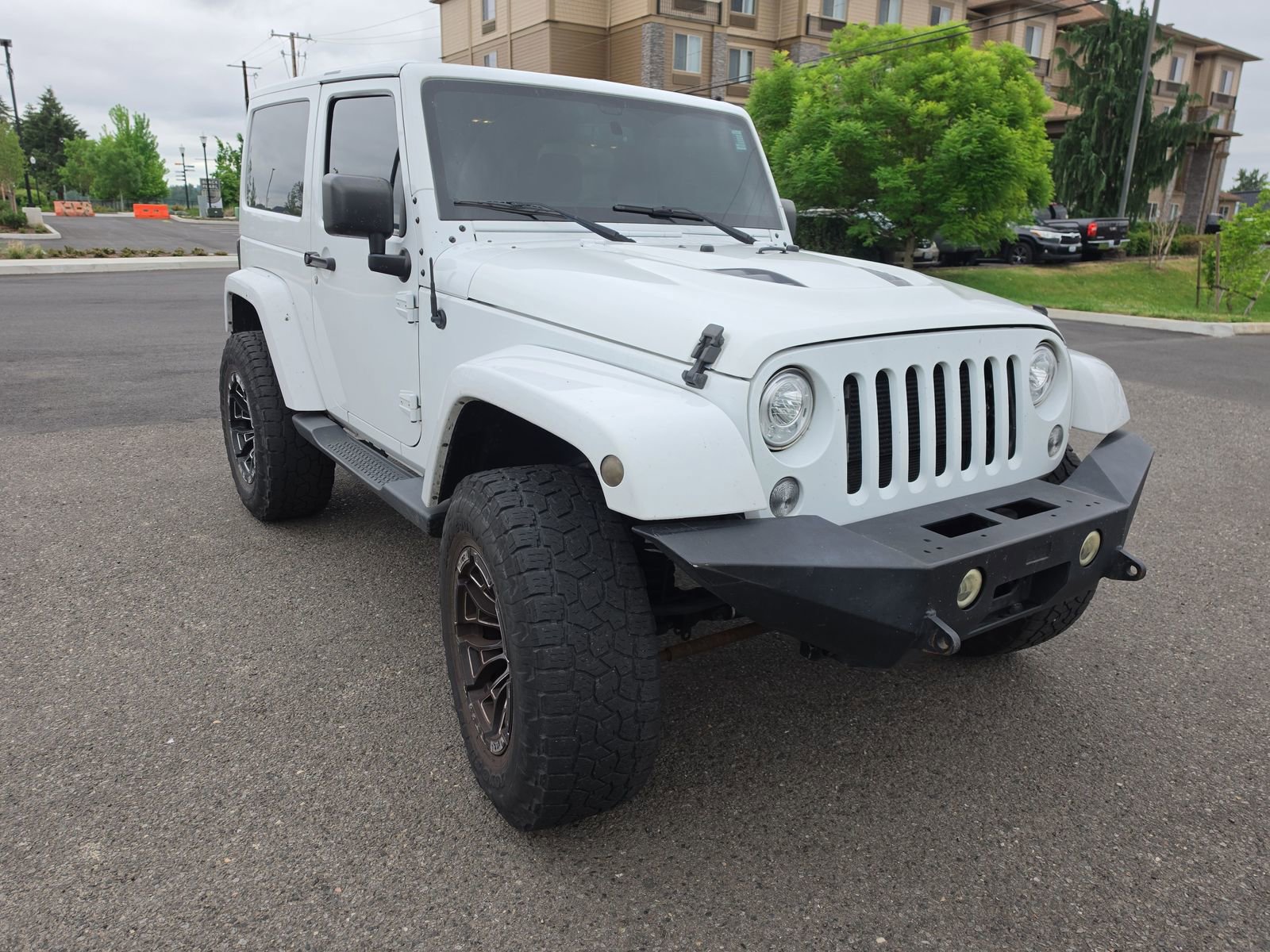 Used 2017 Jeep Wrangler Sahara w/ Dual Top Group AWD/4WD image 6