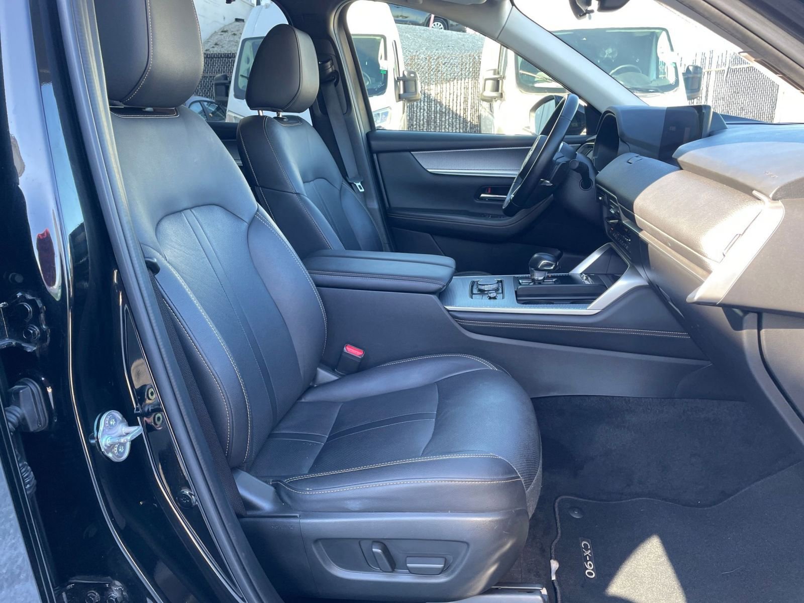 Used 2025 MAZDA CX-90 3.3 Turbo w/ Preferred Package image 37