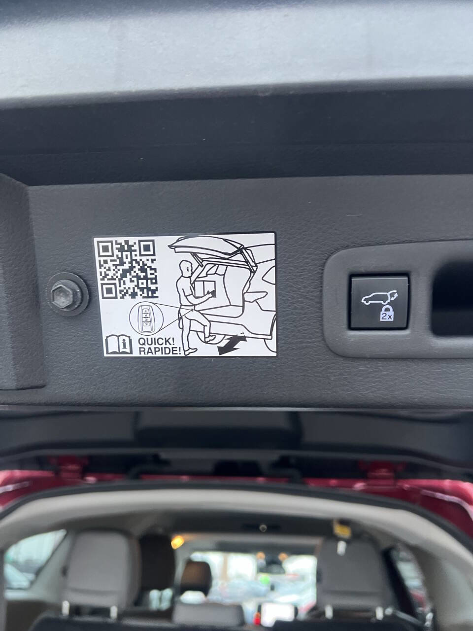 Used 2022 Toyota Sienna XLE image 12