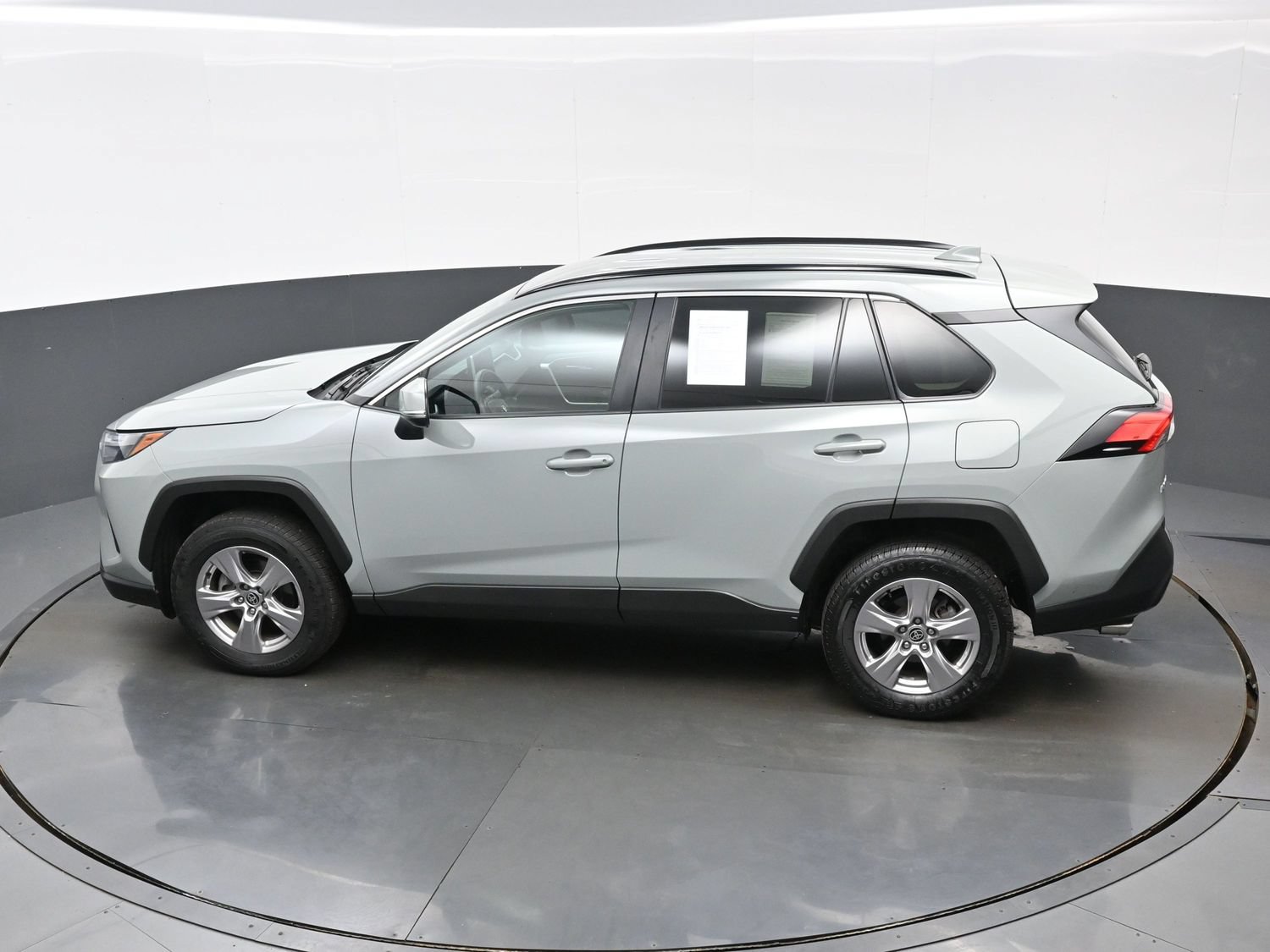 Used 2023 Toyota RAV4 XLE AWD/4WD image 37
