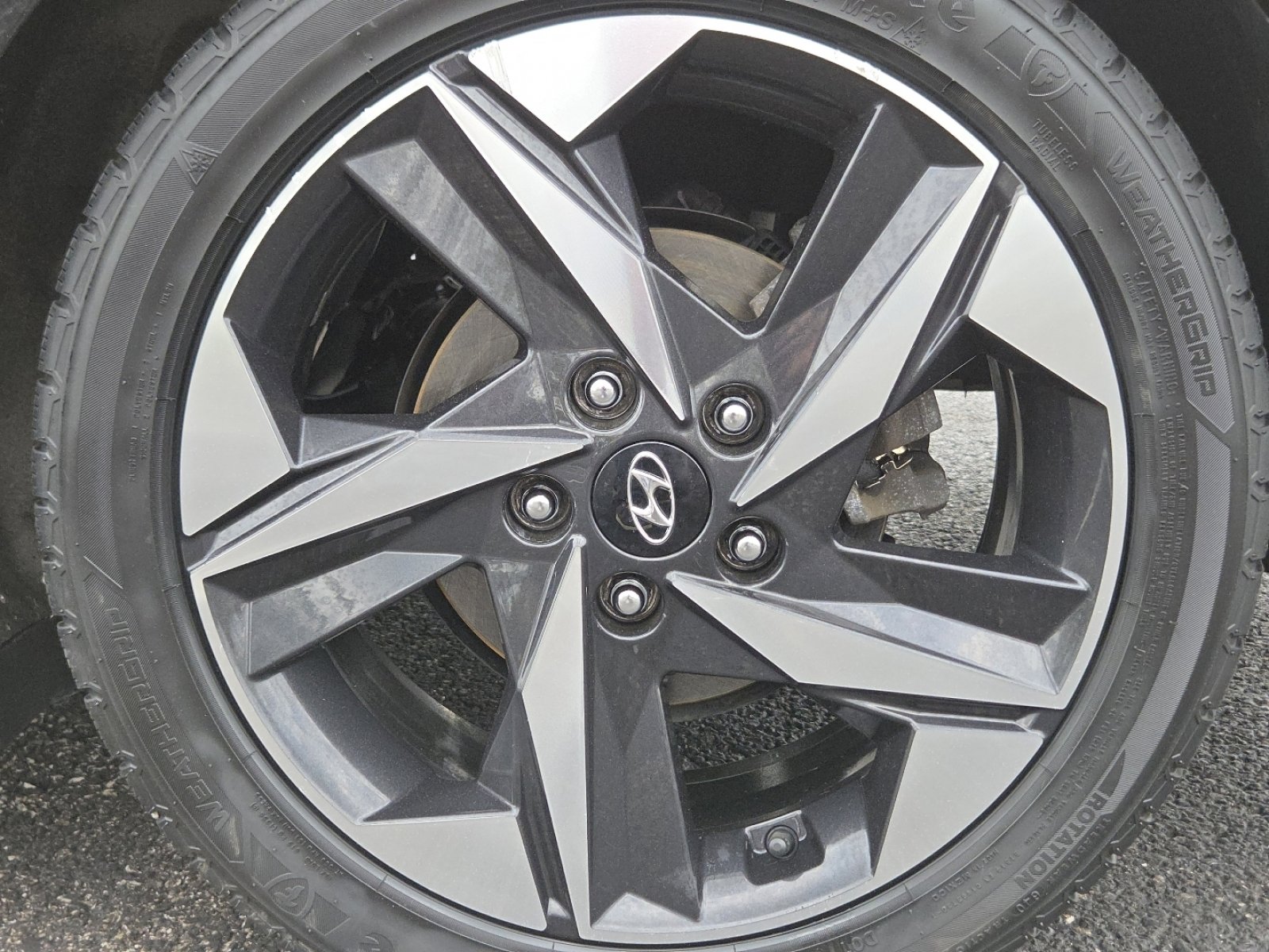 Used 2021 Hyundai Elantra Limited image 14