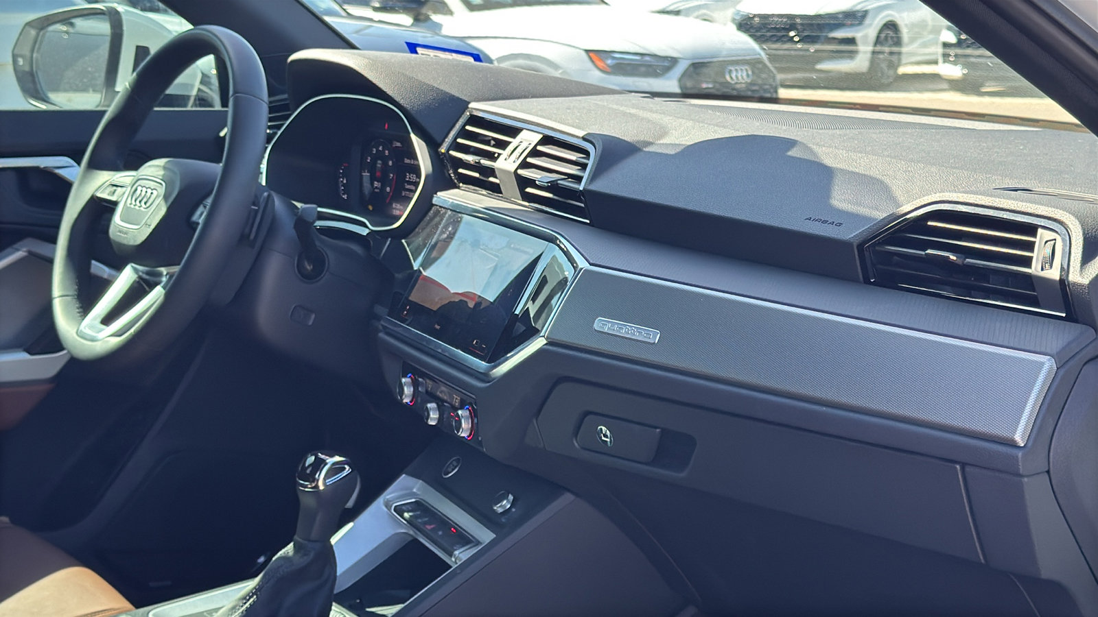 Used 2025 Audi Q3 2.0T Premium Plus w/ Premium Plus Package image 29