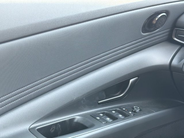 New 2026 Hyundai Elantra Sport FWD image 24
