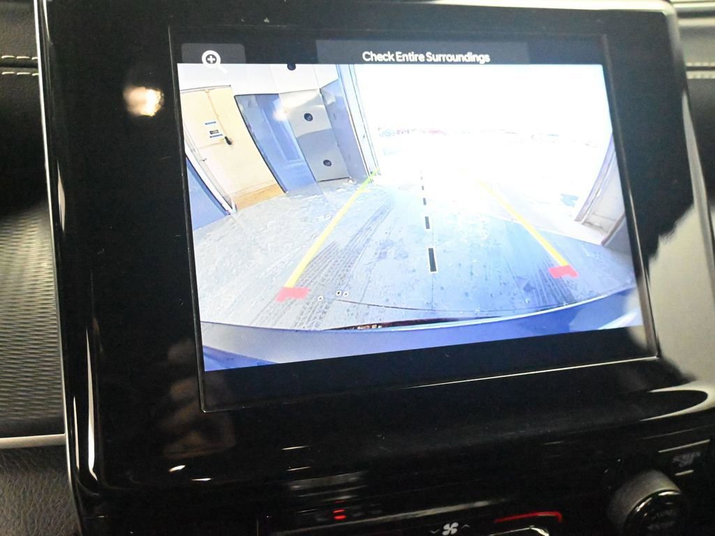 Used 2023 Jeep Grand Cherokee L Laredo image 35