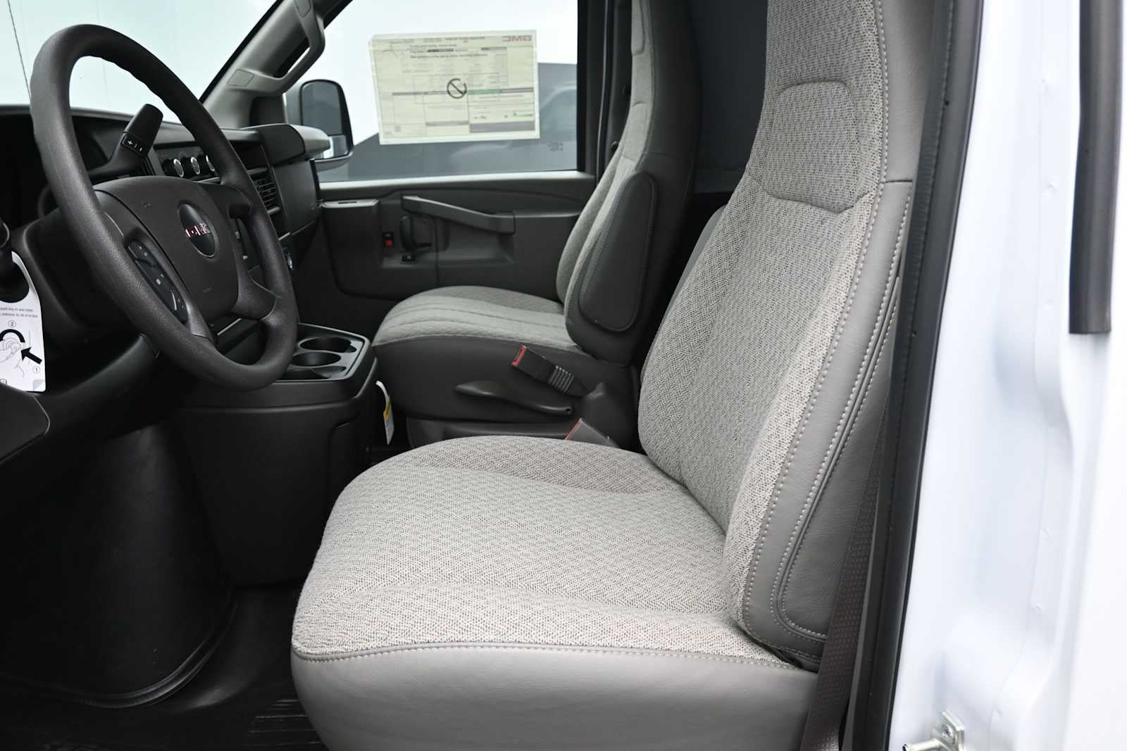 New 2026 GMC Savana 3500 Extended w/ Driver Convenience Package RWD image 20