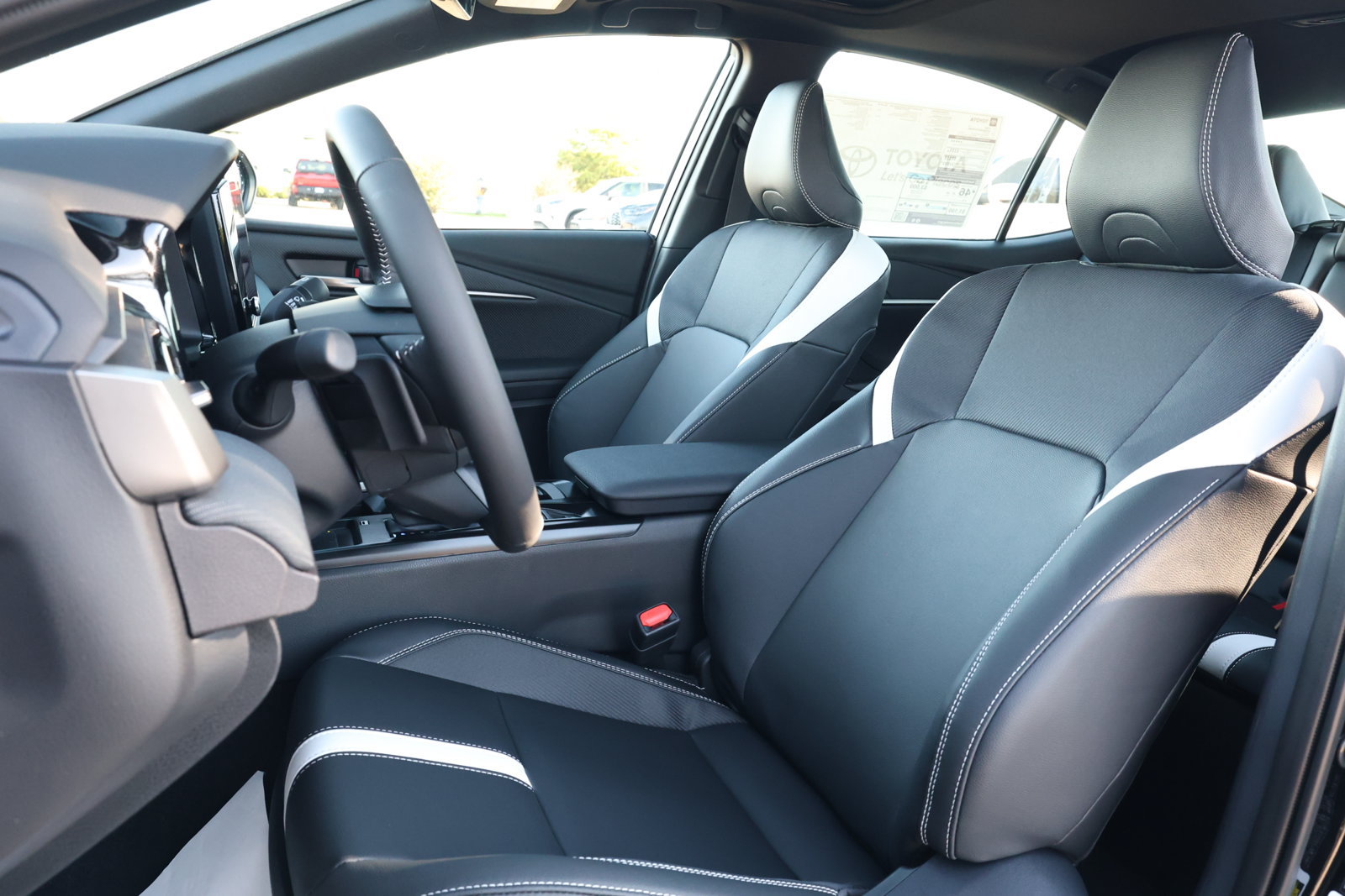New 2026 Toyota Camry SE w/ Convenience Package FWD image 27