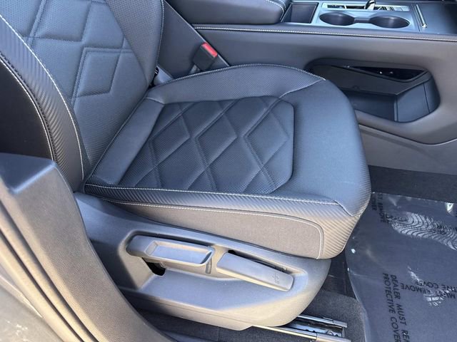 Certified 2025 Volkswagen Atlas Cross Sport SE image 18