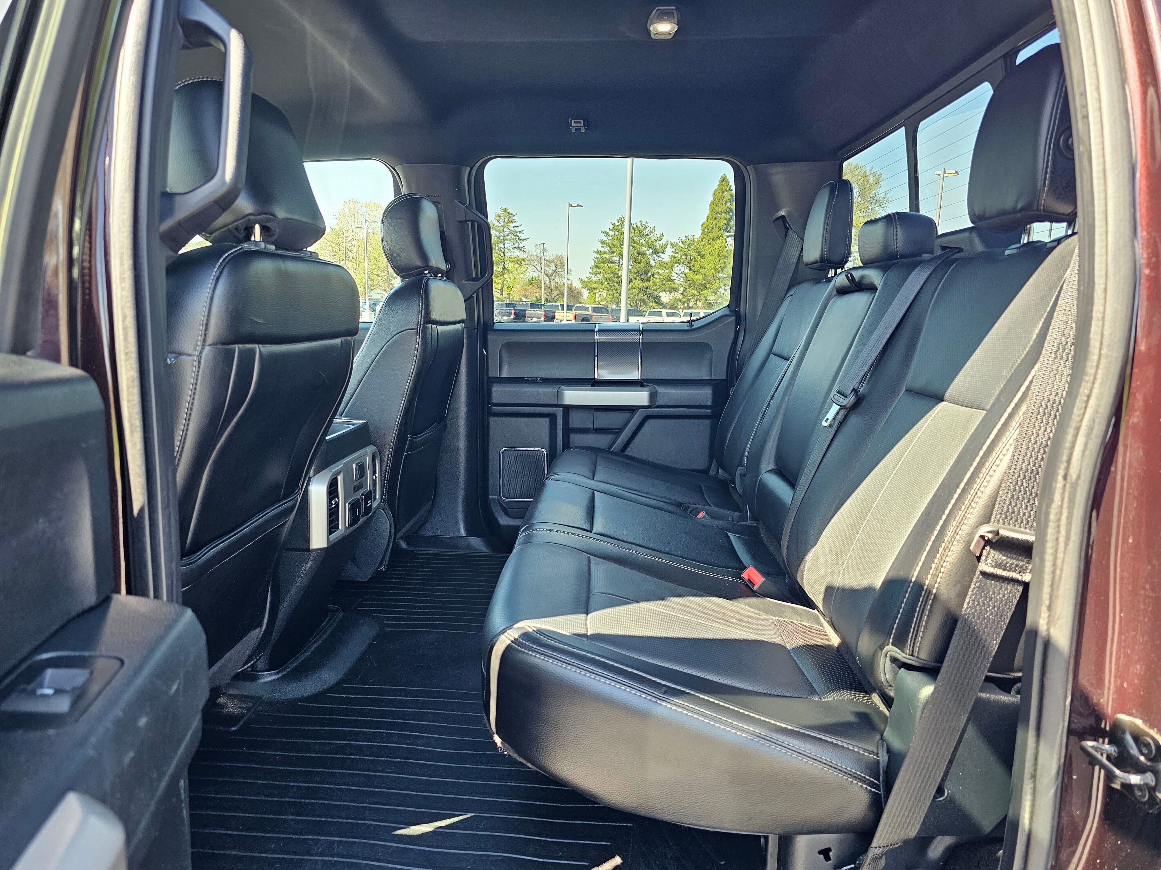 Used 2018 Ford F150 Lariat w/ Equipment Group 502A Luxury AWD/4WD image 17
