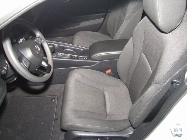 Certified 2025 Honda Accord SE image 9