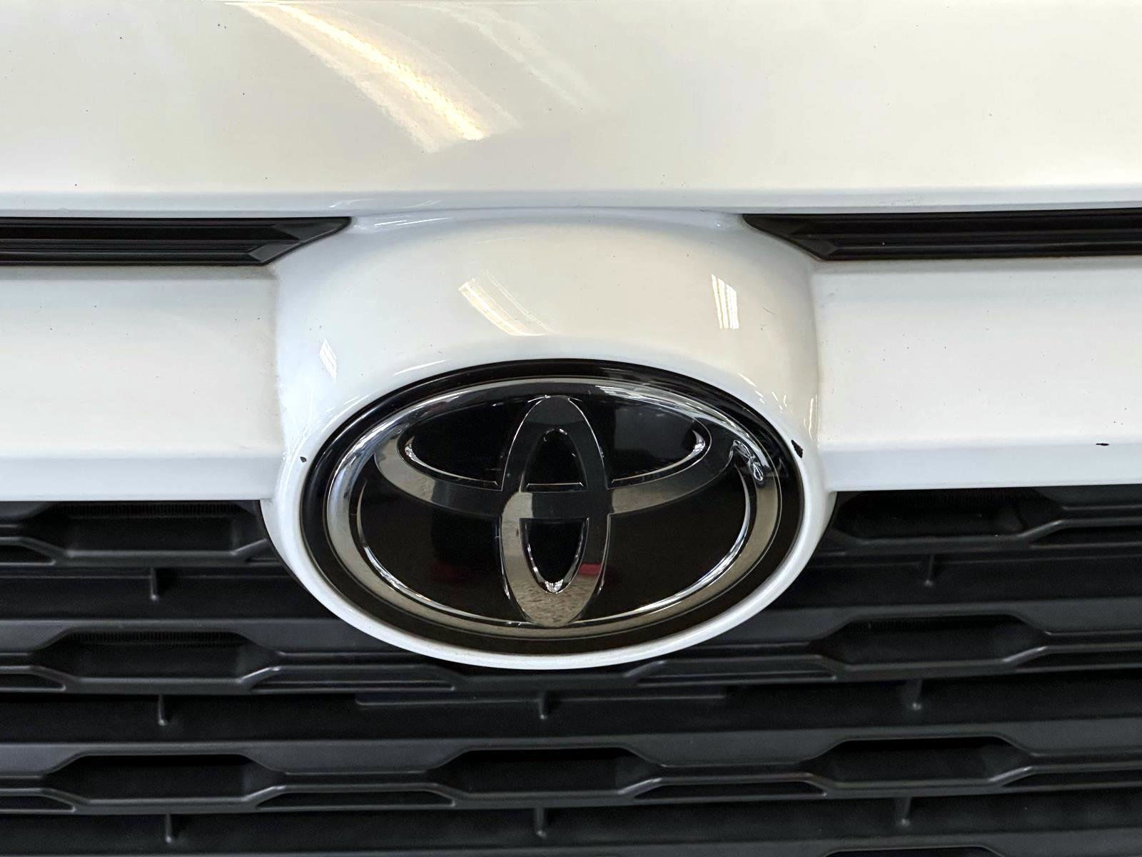 Certified 2020 Toyota RAV4 LE w/ All Weather Liner Package AWD/4WD image 5
