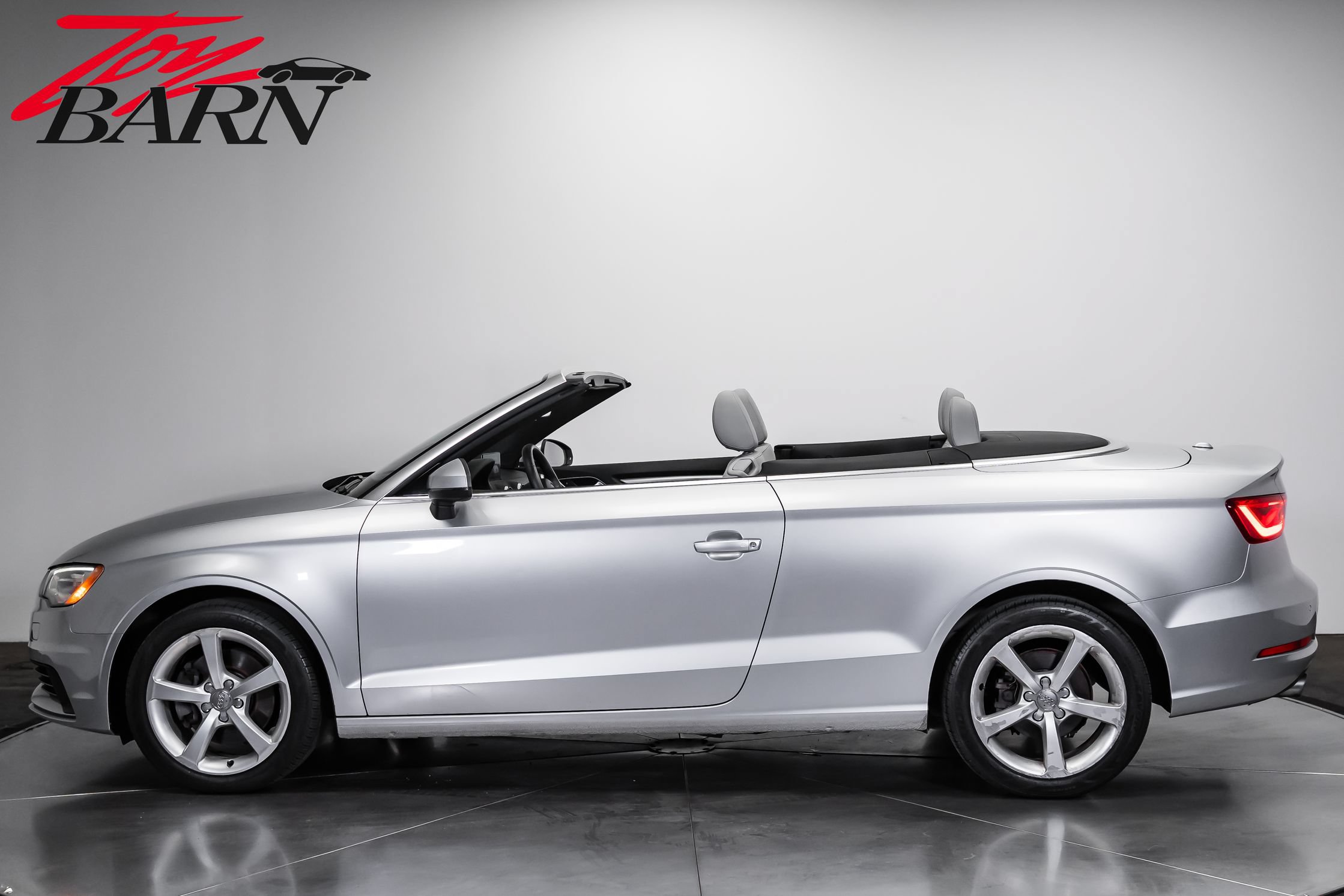 Used 2016 Audi A3 2.0T Premium w/ Audi MMI Navigation Plus AWD/4WD image 2