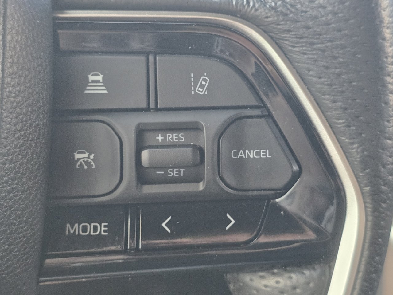 Certified 2024 Toyota Sequoia Platinum AWD/4WD image 36