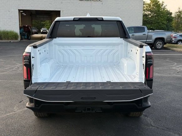 New 2026 GMC Sierra EV Elevation AWD/4WD image 37