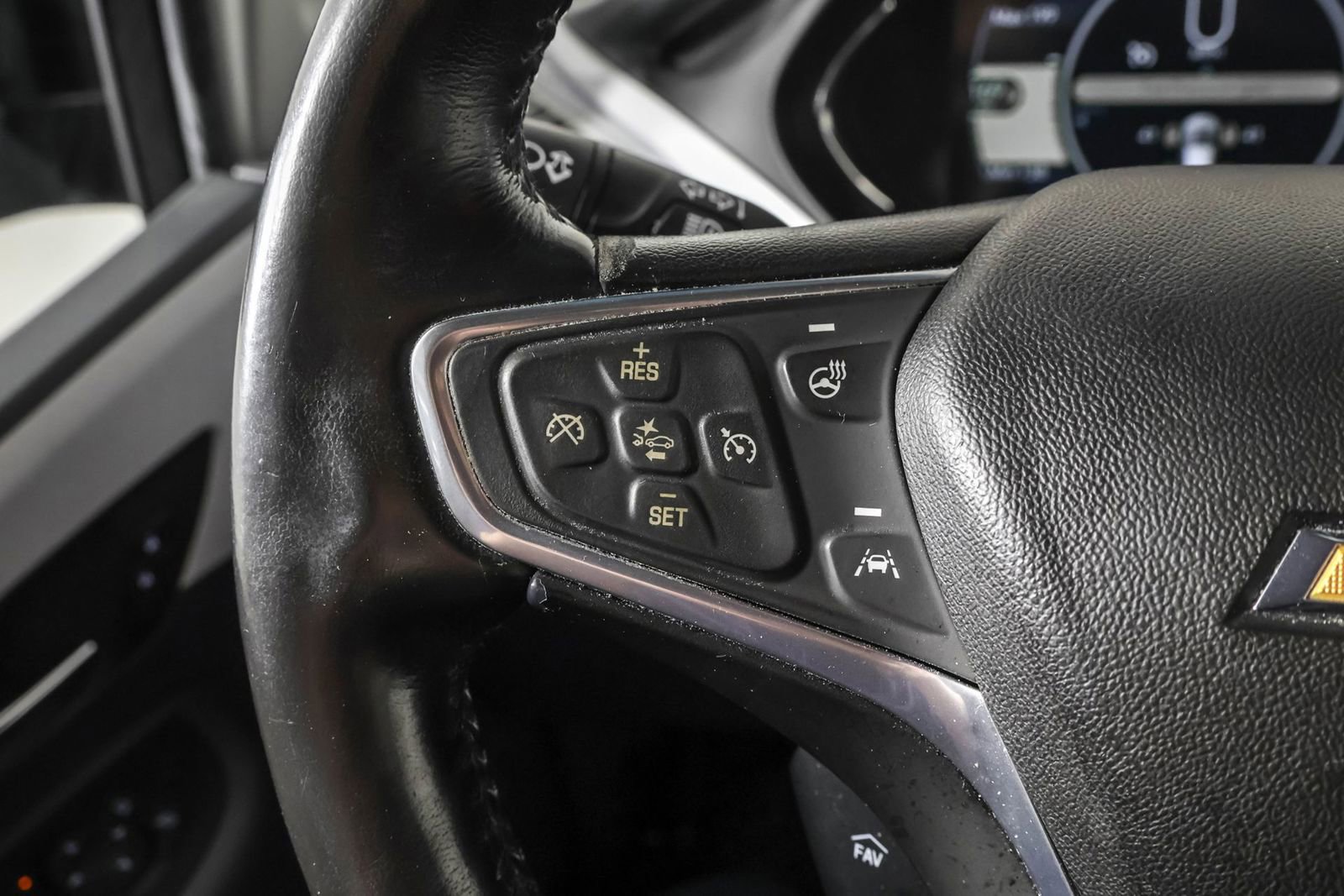 Used 2019 Chevrolet Bolt Premier w/ Infotainment Package image 26