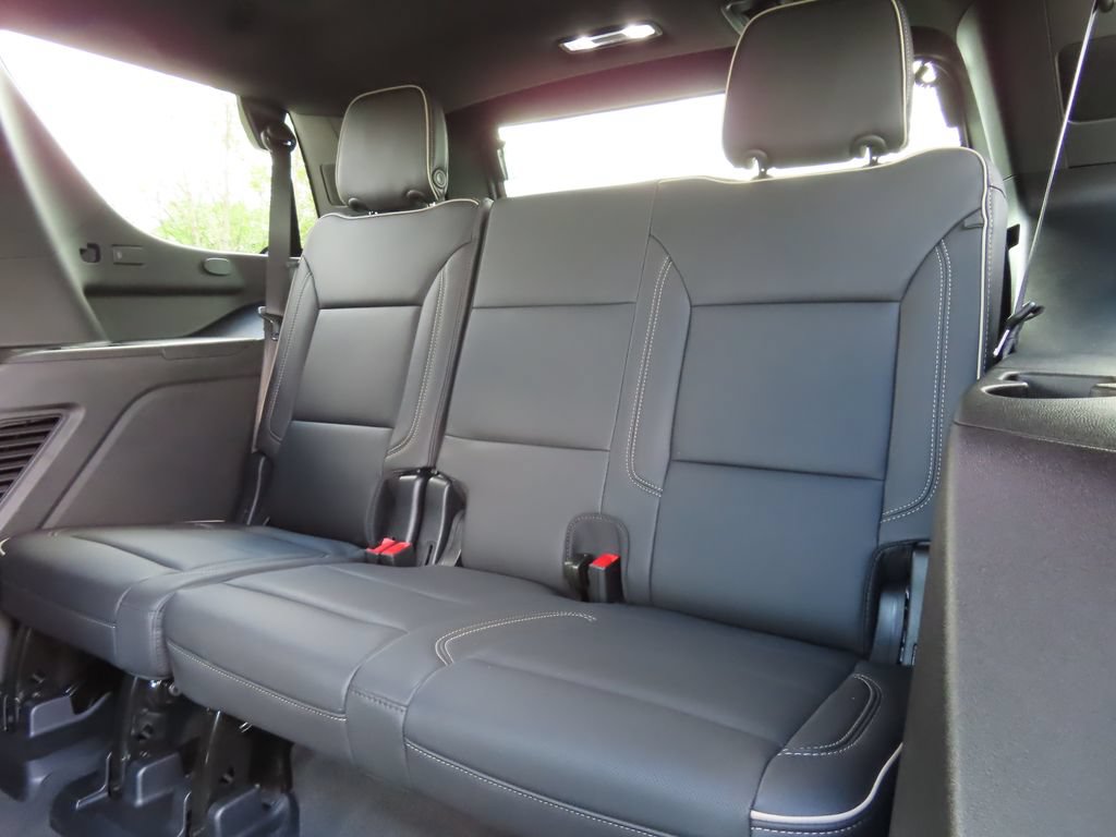 Certified 2025 Chevrolet Tahoe Premier w/ Sun And Tow Package AWD/4WD image 29