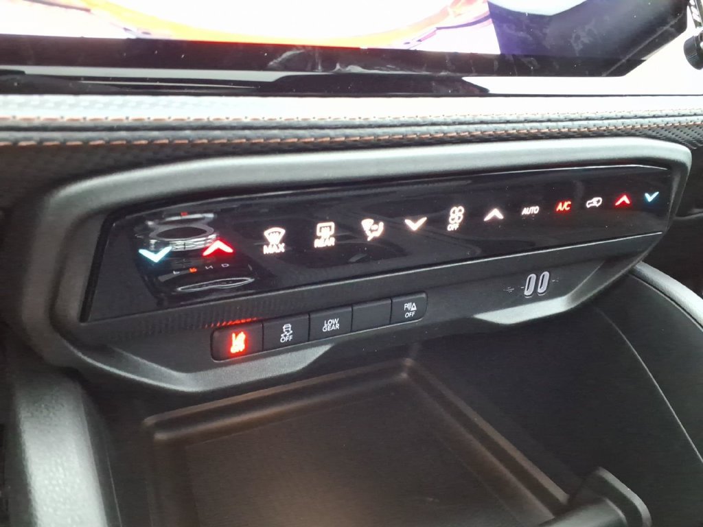 New 2026 Jeep Cherokee Limited AWD/4WD image 18