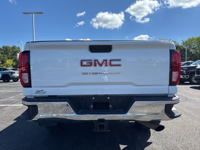 Used 2022 GMC Sierra 3500 SLE image 4