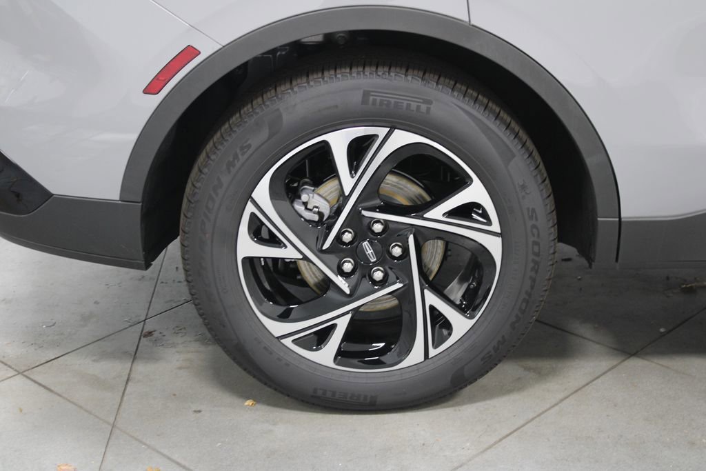 New 2026 Lincoln Nautilus Premier image 13