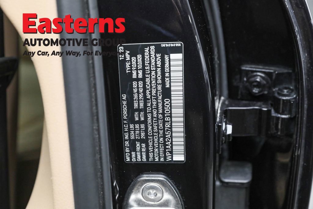 Used 2024 Porsche Macan image 37