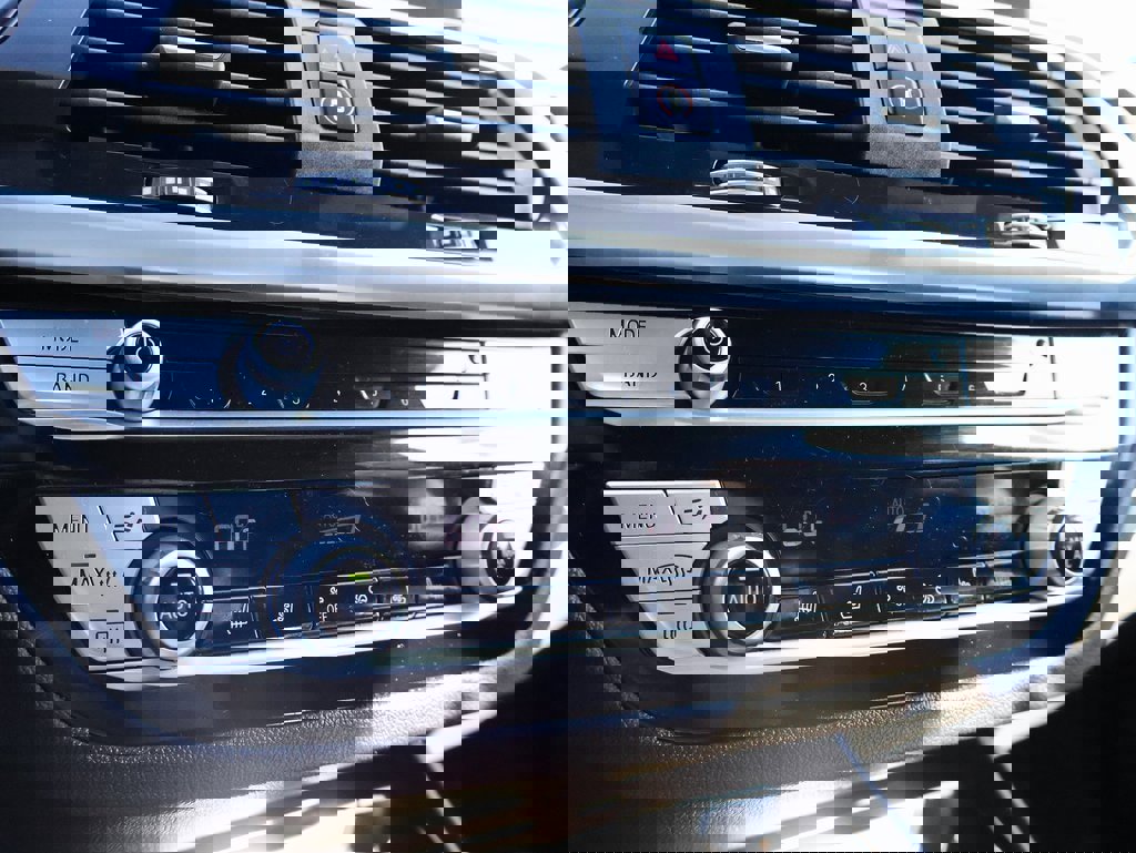 Used 2020 BMW X3 xDrive30i w/ Premium Package image 38