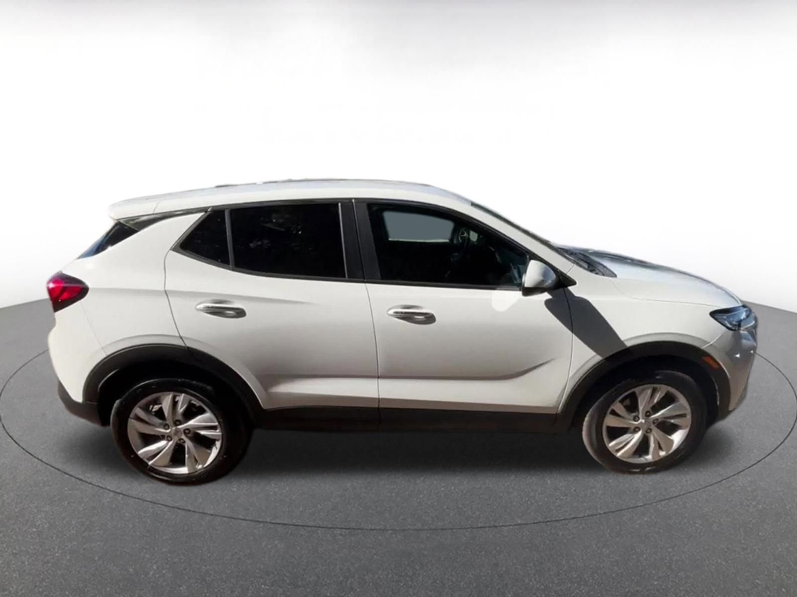 Used 2025 Buick Encore GX Preferred FWD image 16