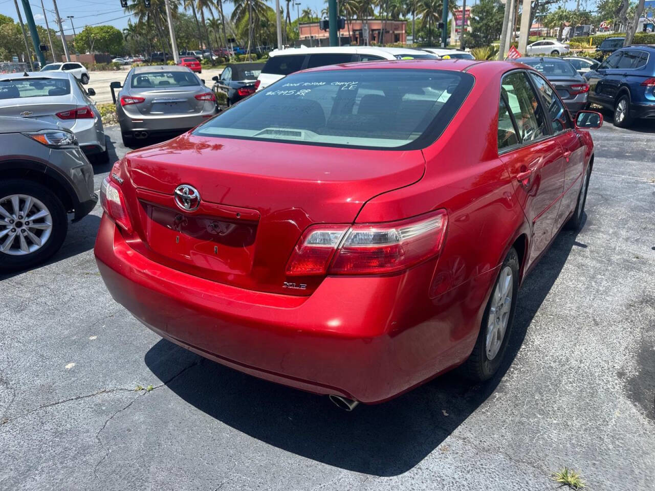Used 2007 Toyota Camry XLE image 3