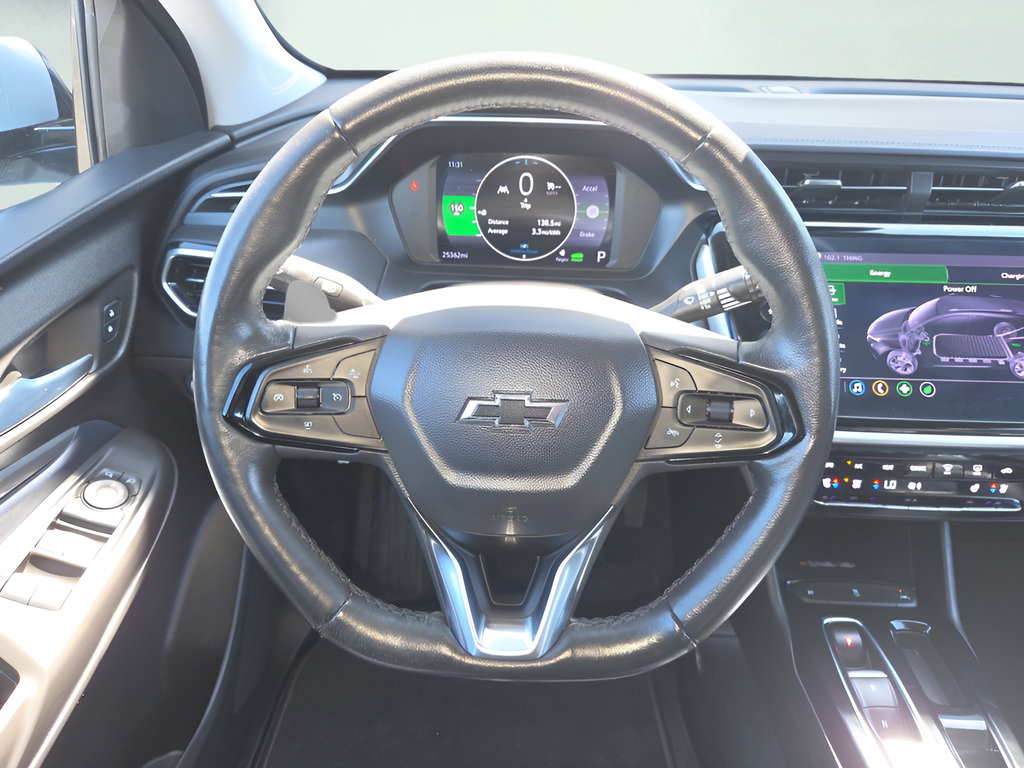 Used 2022 Chevrolet Bolt EUV LT w/ Convenience Package FWD image 9