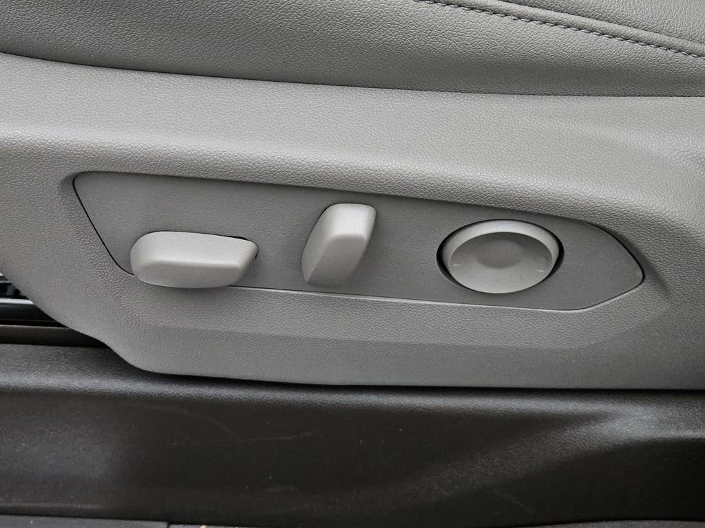 New 2026 Chevrolet Silverado 1500 RST w/ Z71 Off-Road Package image 23