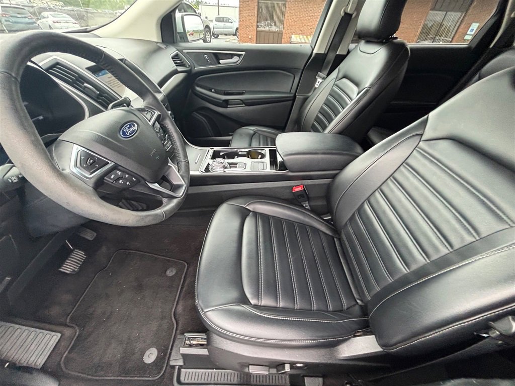 Used 2019 Ford Edge SEL w/ Equipment Group 201A FWD image 15