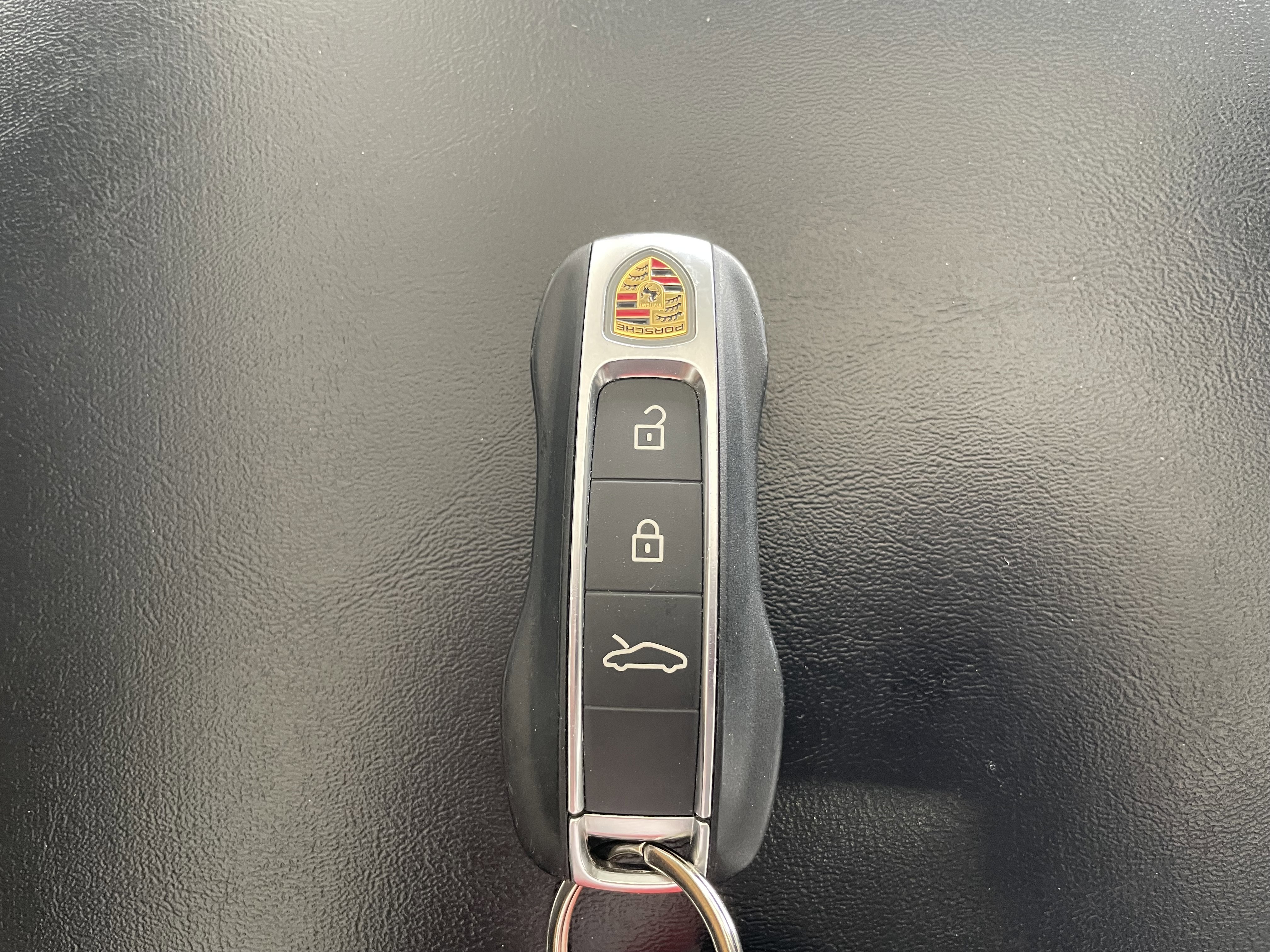 Certified 2024 Porsche 911 Carrera w/ Premium Package image 25