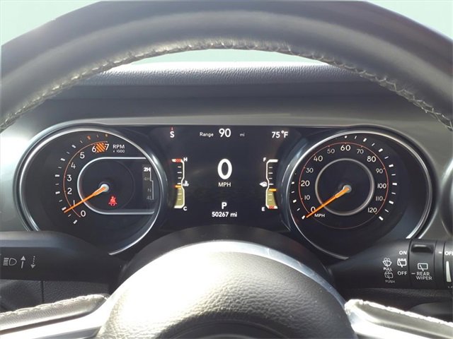 Used 2020 Jeep Wrangler Unlimited Sahara image 25