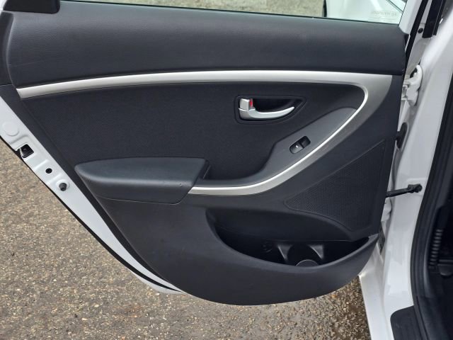 Used 2014 Hyundai Elantra GT image 12