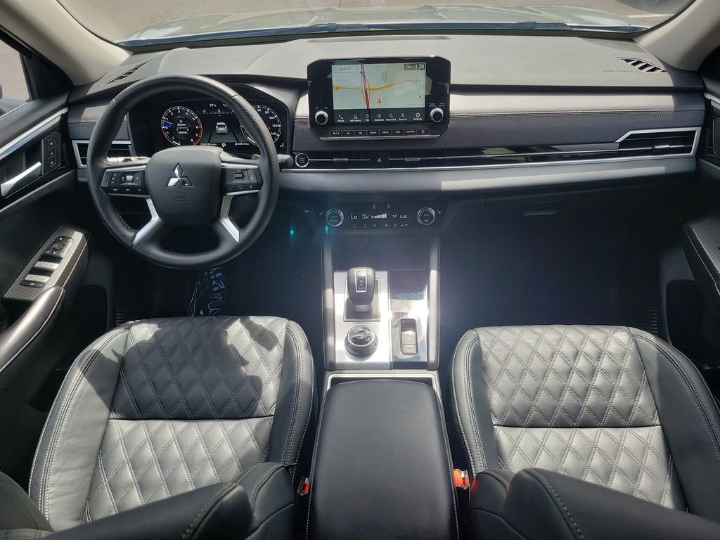 Used 2024 Mitsubishi Outlander SEL image 10