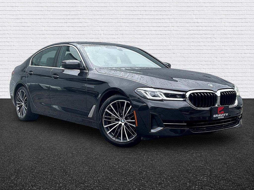 Used 2022 BMW 530i w/ Convenience Package RWD image 3