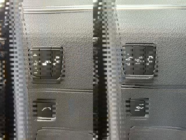 Used 2021 Kia K5 LXS image 16