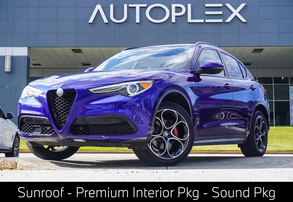 Used 2023 Alfa Romeo Stelvio Ti AWD/4WD image 1