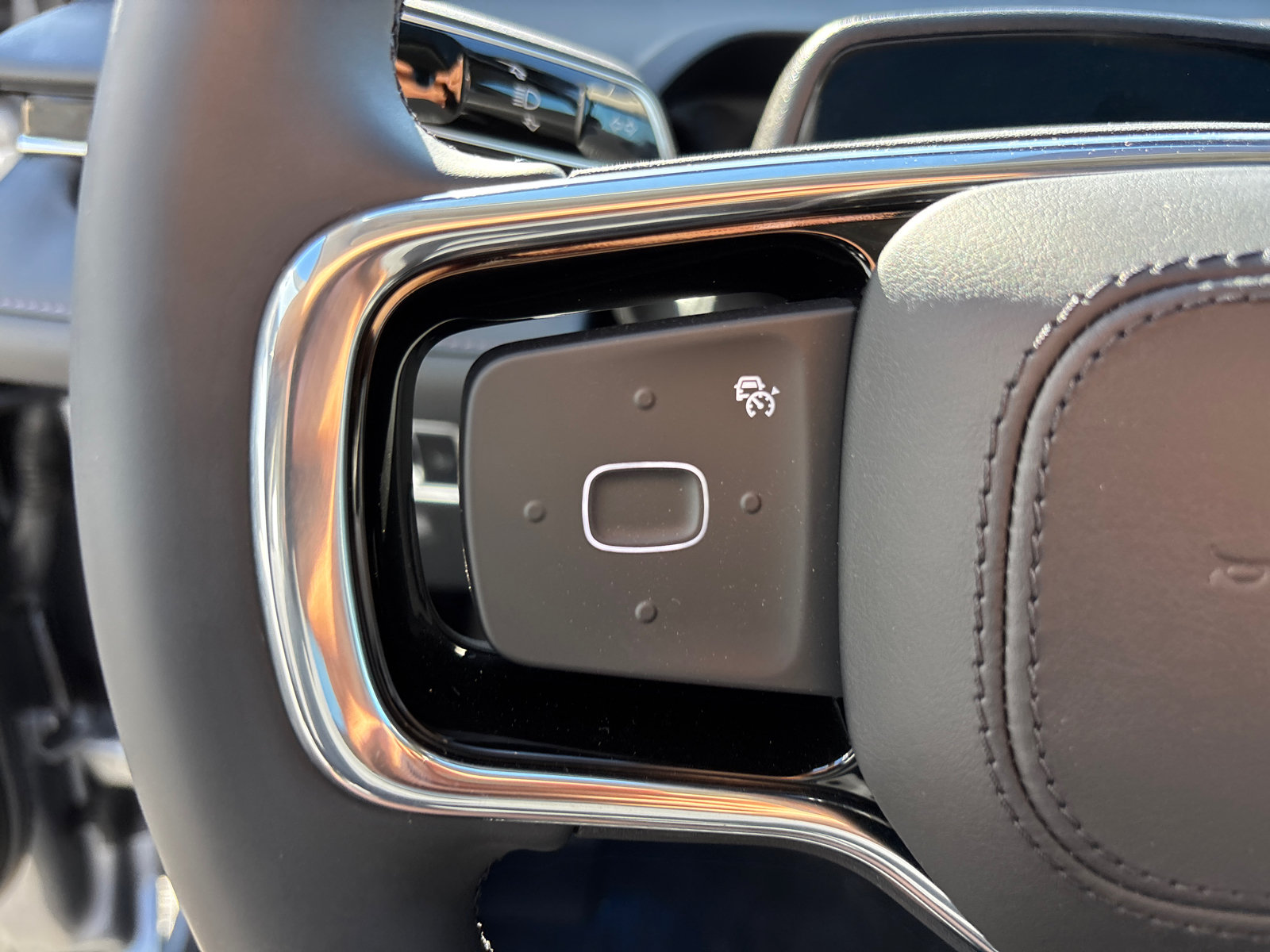 New 2026 Lincoln Nautilus Reserve AWD/4WD image 16
