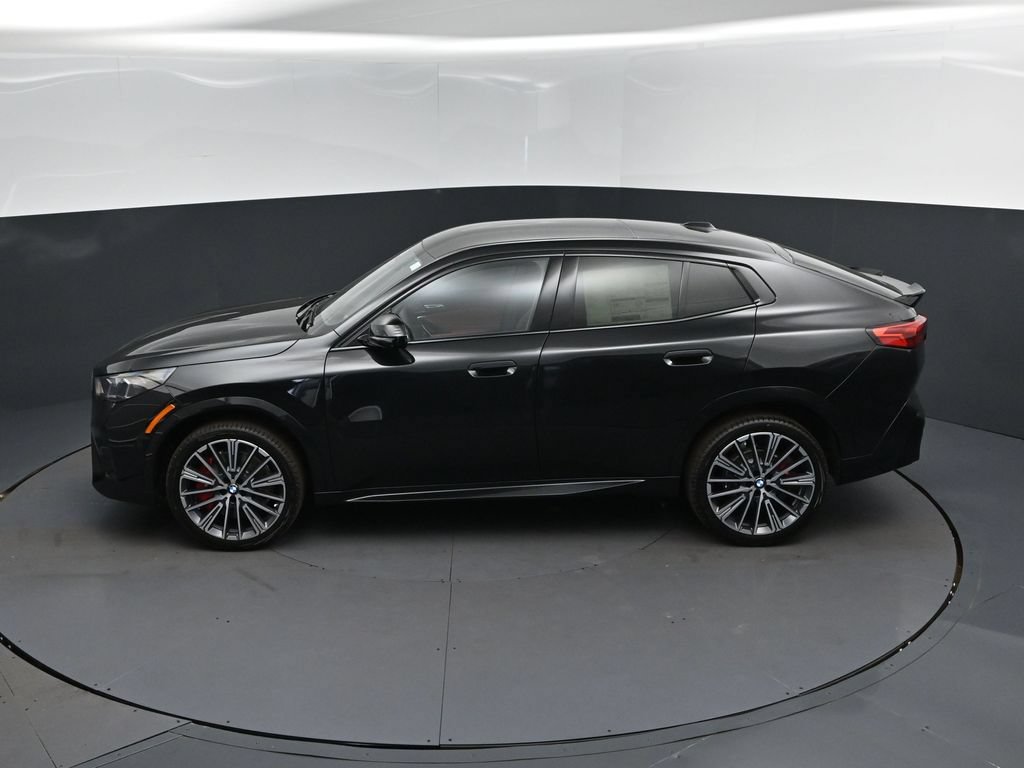 New 2026 BMW X2 xDrive28i w/ Technology Package AWD/4WD image 32