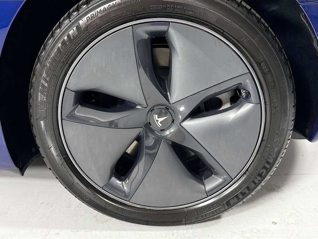 Used 2020 Tesla Model 3 Long Range AWD/4WD image 32