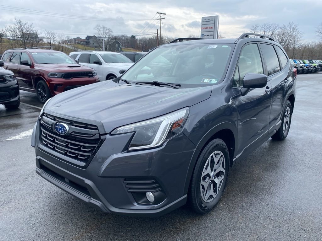 Used 2022 Subaru Forester Premium image 7