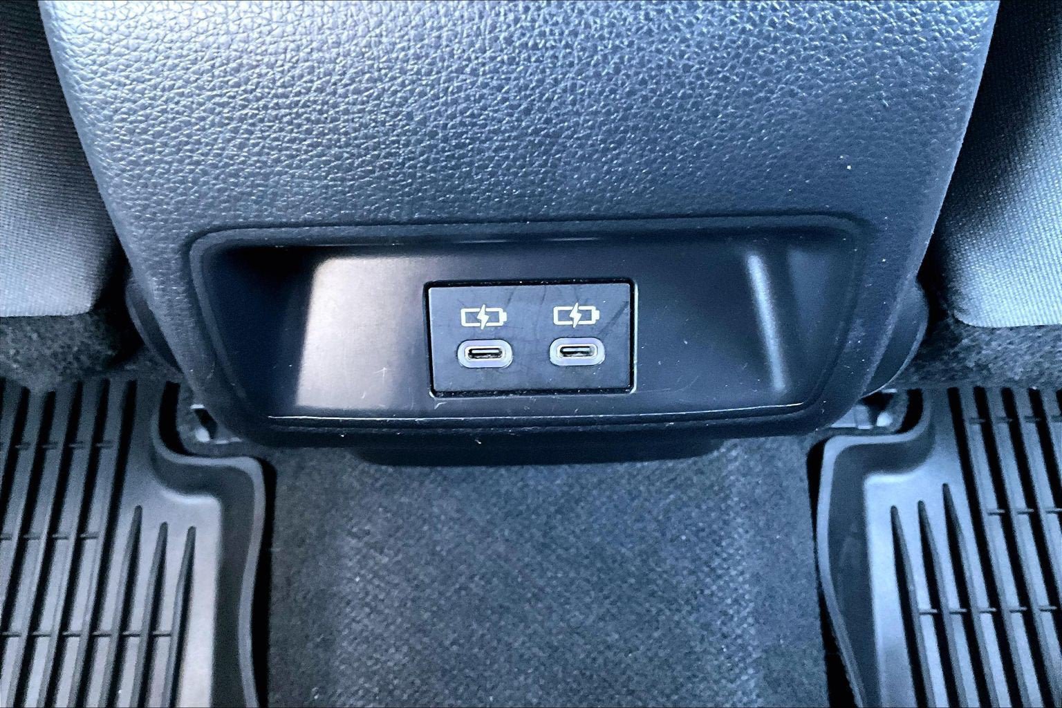 Used 2024 Toyota Corolla LE FWD image 31