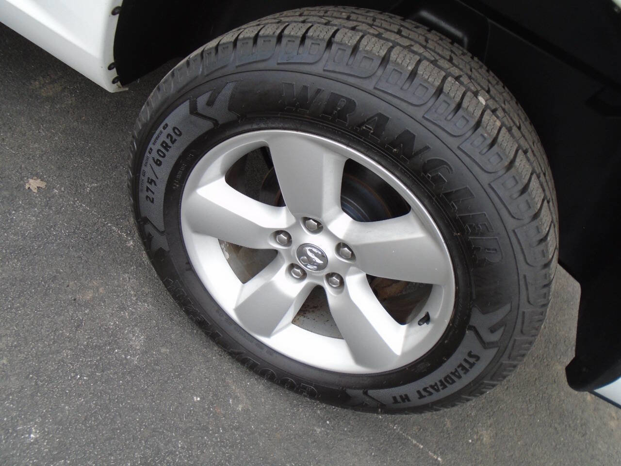 Used 2015 RAM 1500 Express image 7