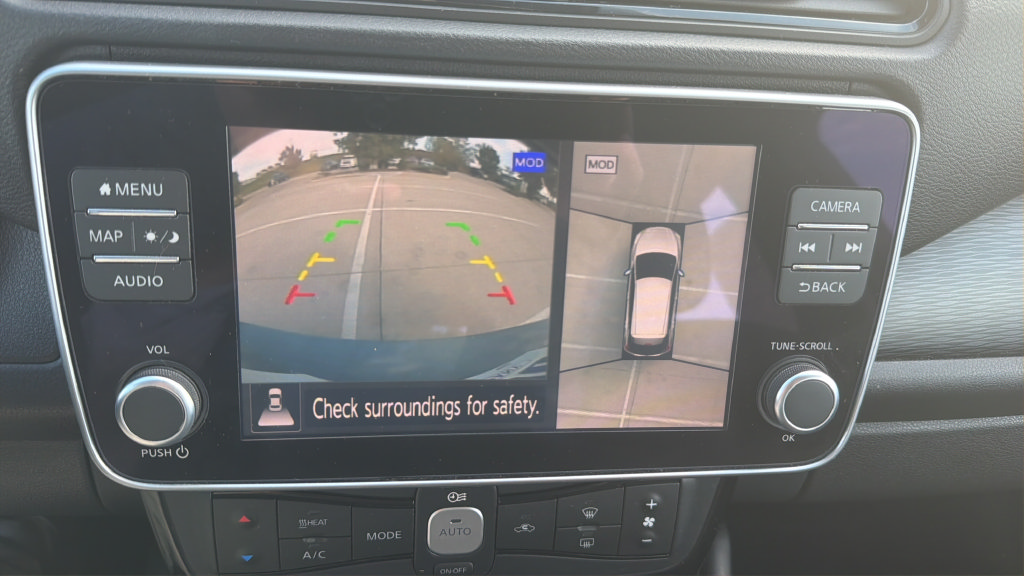 Certified 2025 Nissan Leaf SV Plus FWD image 20