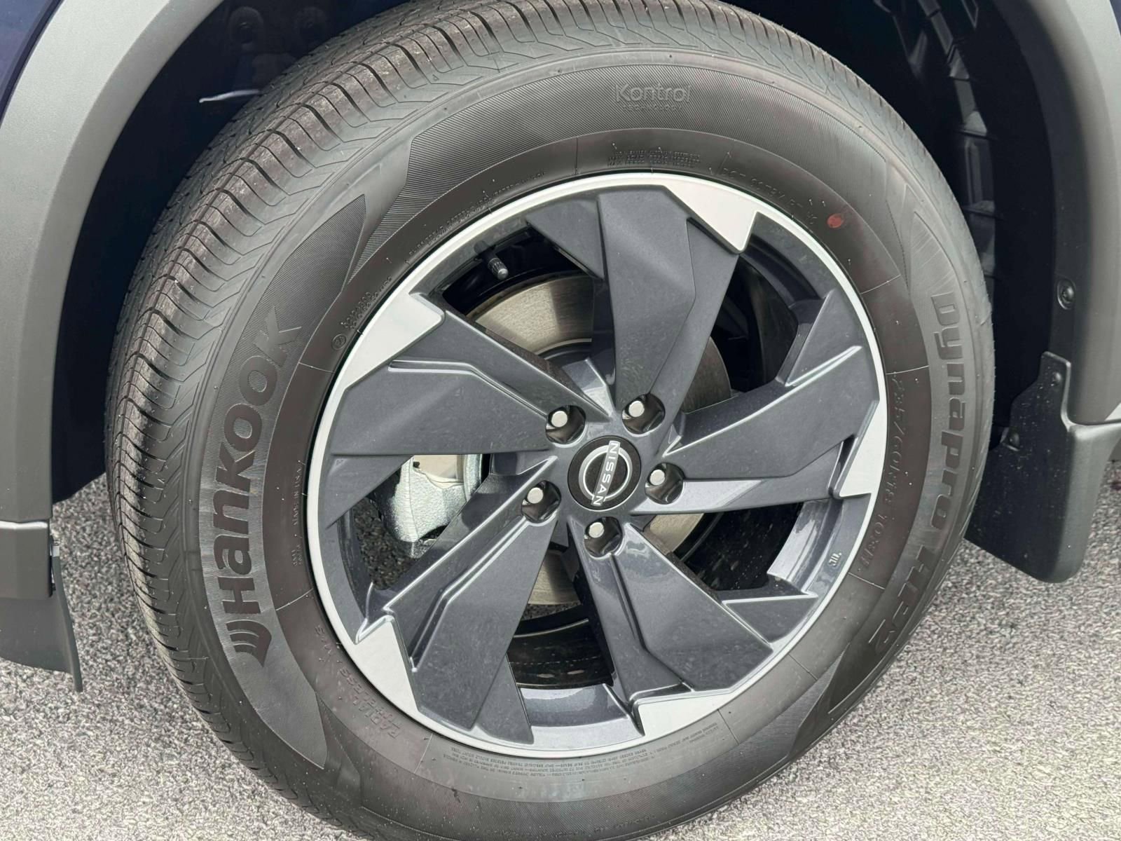 New 2026 Nissan Rogue SV AWD/4WD image 7