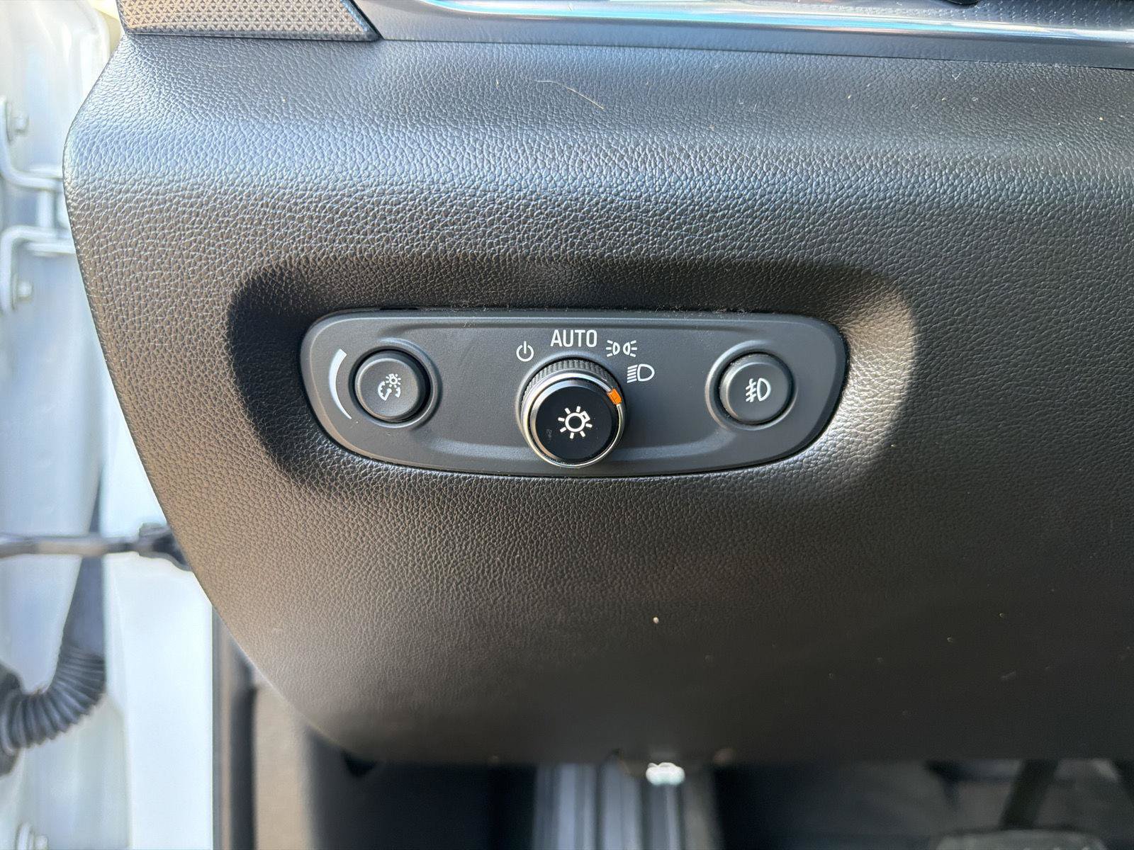 Used 2019 Chevrolet Traverse Premier w/ Redline Edition FWD image 19