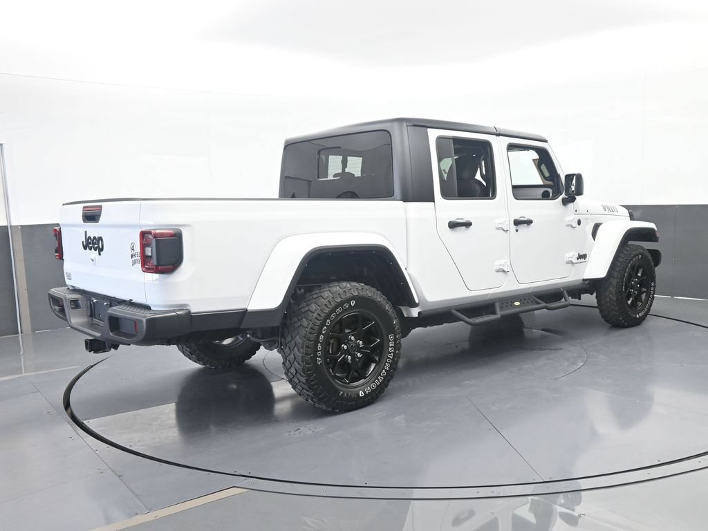 Used 2024 Jeep Gladiator Sport AWD/4WD image 6