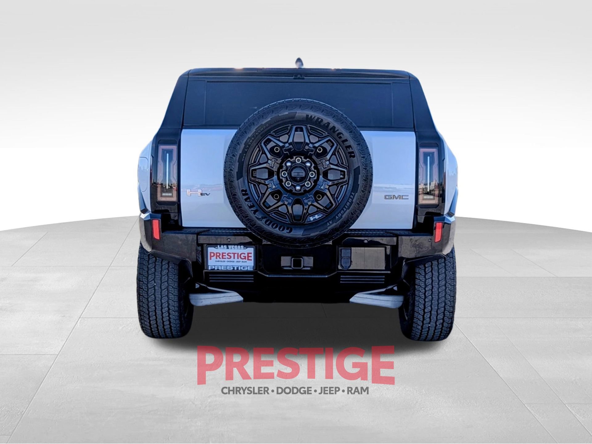 Used 2024 GMC Hummer EV 2X image 9