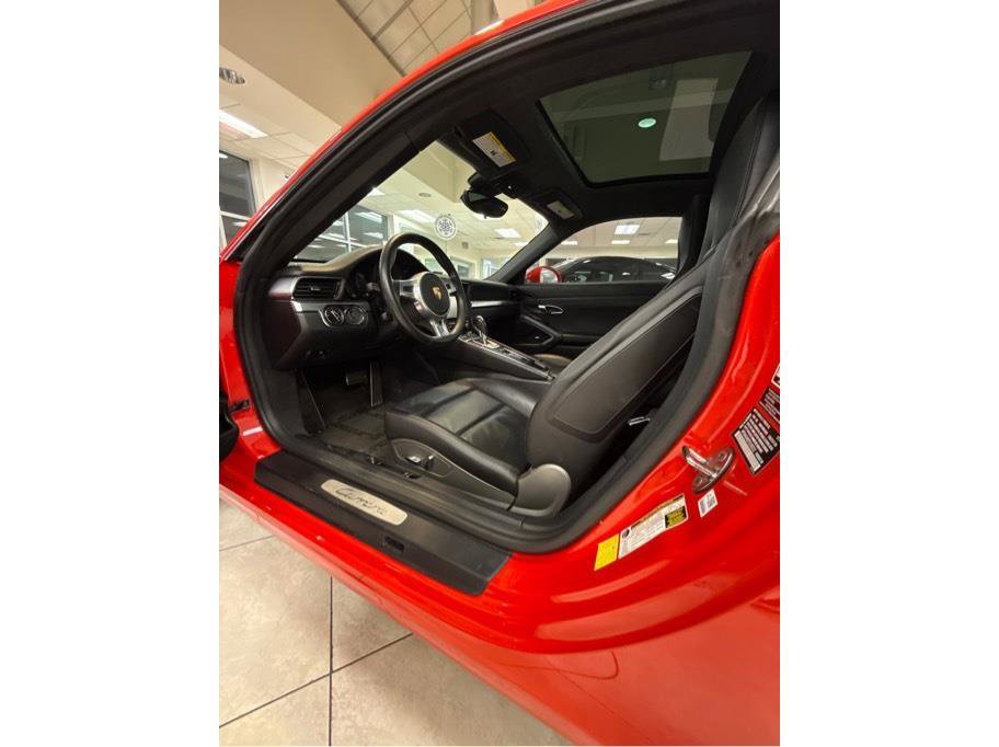 Used 2015 Porsche 911 Carrera image 11